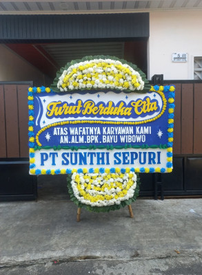 Papan Bunga Duka di Ladang Bambu